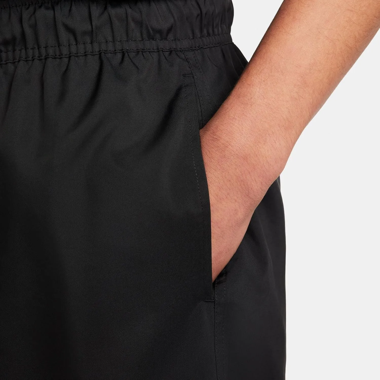 Nike Men's Club Woven Flow Shorts